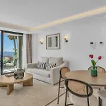 La Viu - Luxury Beachfront By Finest * 에스테포나