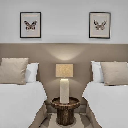 Apartment La Viu - Luxury Beachfront Estepona