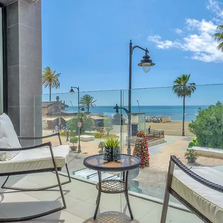 La Viu - Luxury Beachfront Apartment *