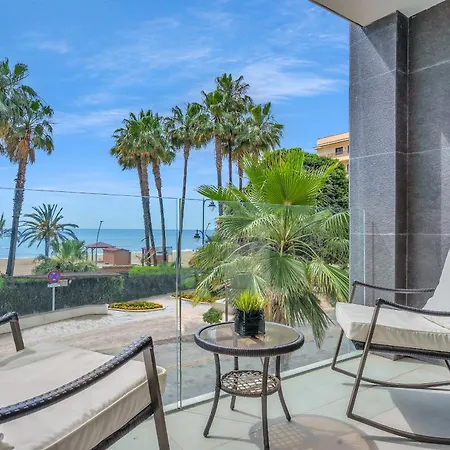 La Viu - Luxury Beachfront Apartment