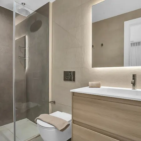 La Viu - Luxury Beachfront By Finest 아파트